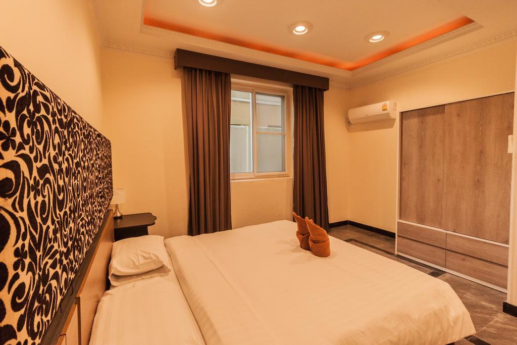 Ban Nong Tabaek Jomtien Palace Pool Villa By Pattaya Sunny Rentals מראה חיצוני תמונה