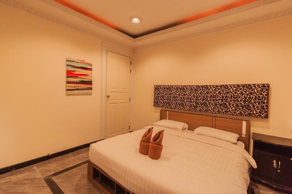 Ban Nong Tabaek Jomtien Palace Pool Villa By Pattaya Sunny Rentals מראה חיצוני תמונה