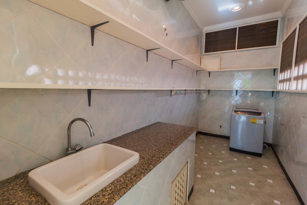 Ban Nong Tabaek Jomtien Palace Pool Villa By Pattaya Sunny Rentals מראה חיצוני תמונה